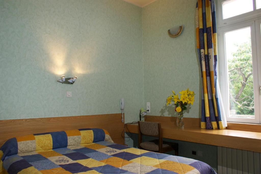 Hotel Le Lyon Bron Rom bilde