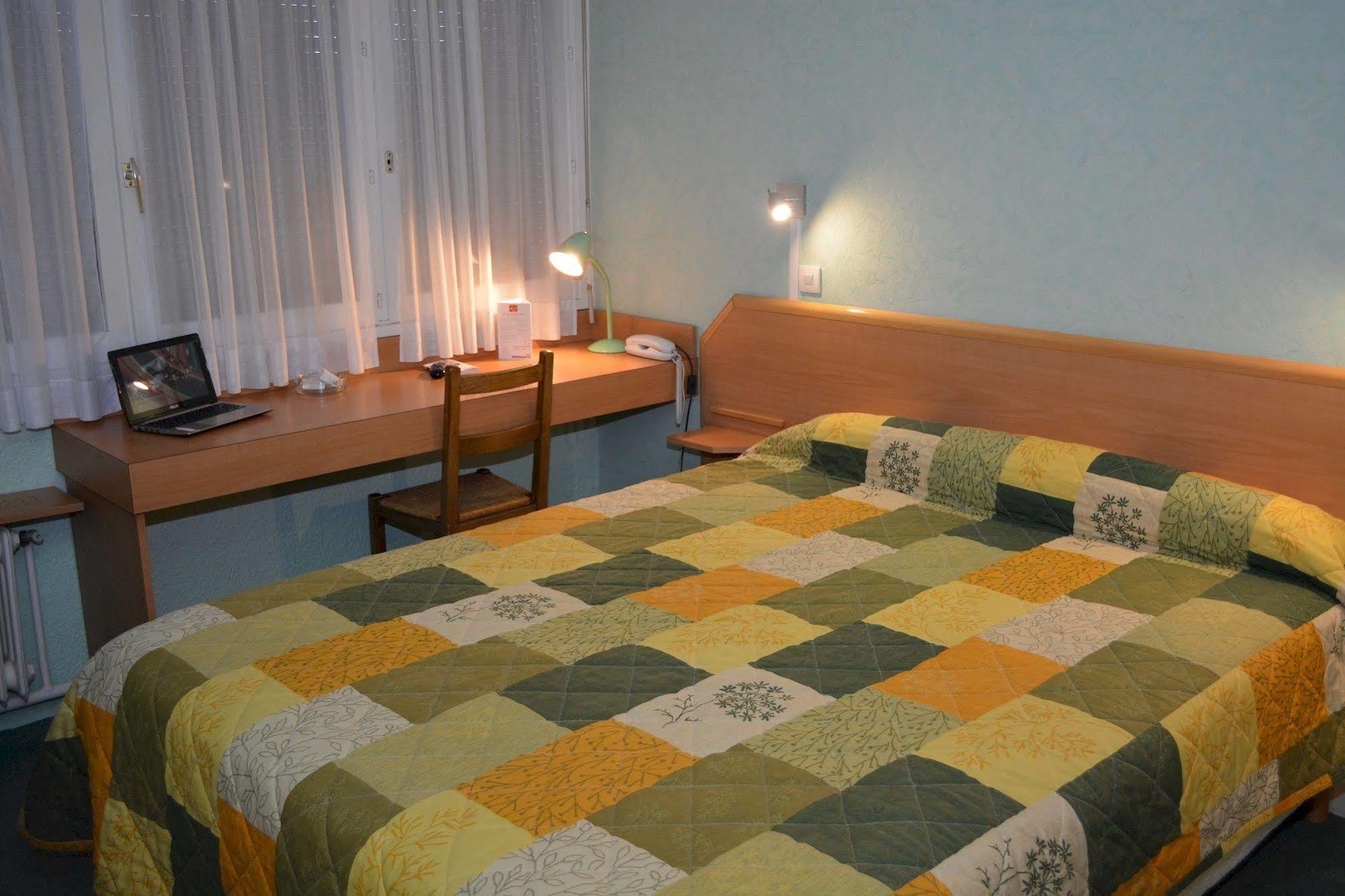 Hotel Le Lyon Bron Eksteriør bilde